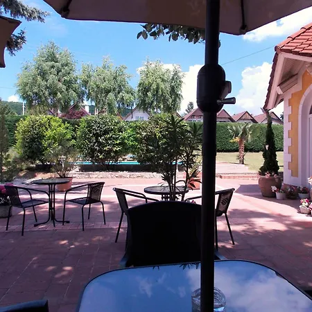 Apartment Eden Apartmanhaz 2 Balatonfured