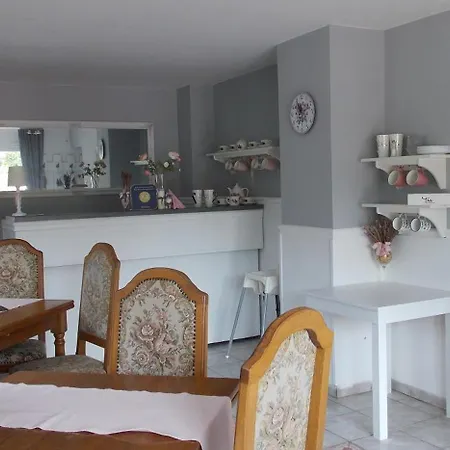 Eden Apartmanhaz 2 Апартаменты