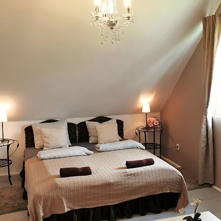 Eden Apartmanhaz 2 Апартаменты Балатонфюред