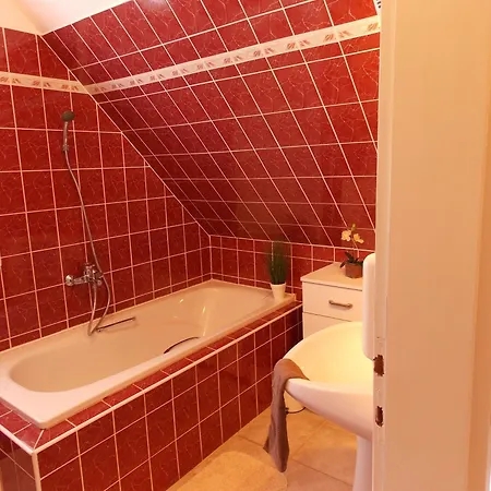 Apartment Eden Apartmanhaz 2 Balatonfured