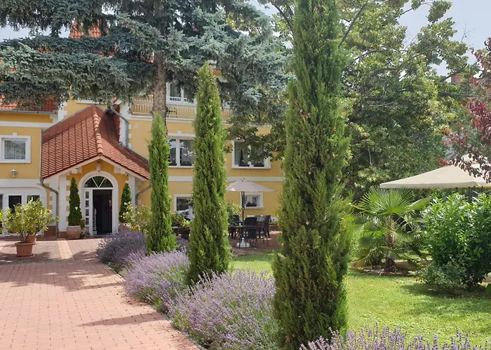 Eden Apartmanhaz 2 * Balatonfüred